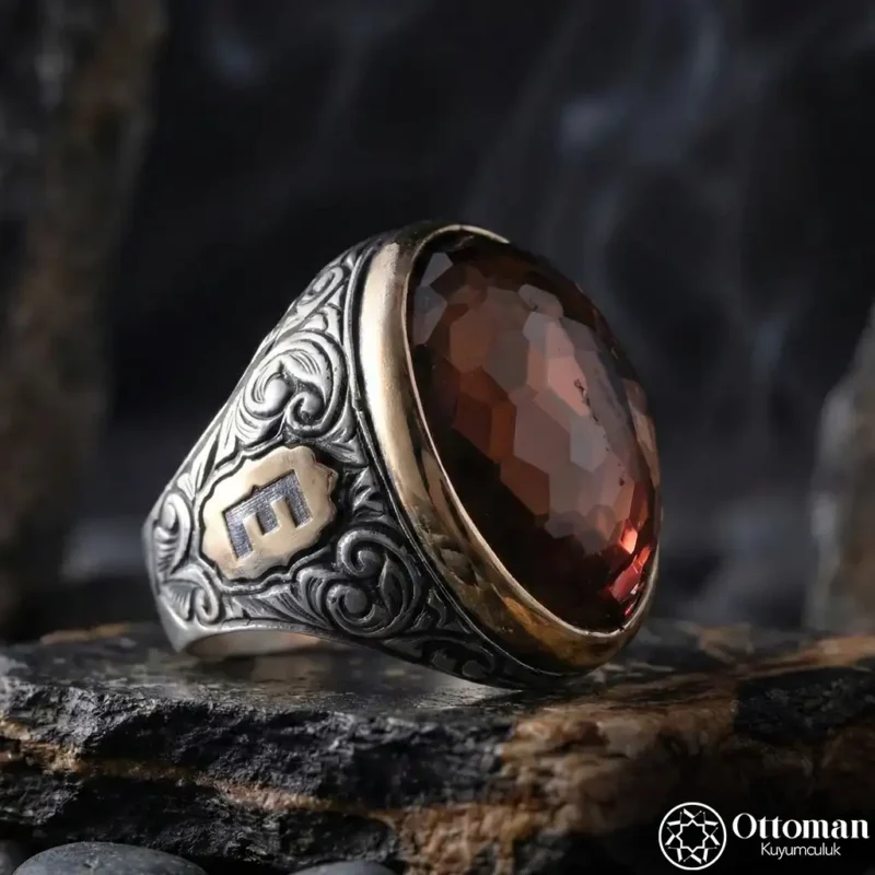 Kişiye Özel Gravürlü Zultanit Taşlı Gümüş Erkek Yüzük
