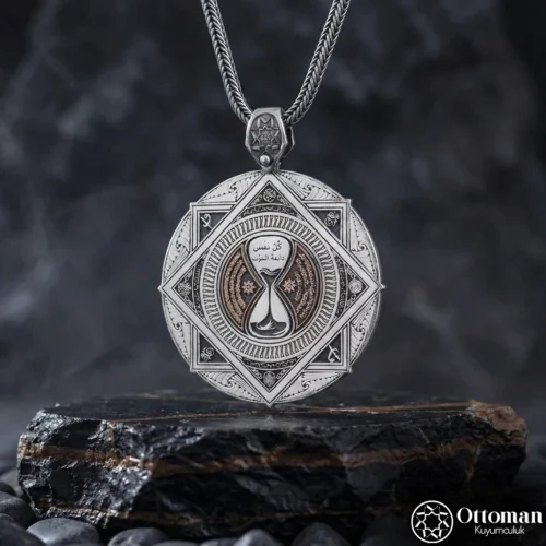 Kum Saati Madalyon Gümüş Erkek Kolye