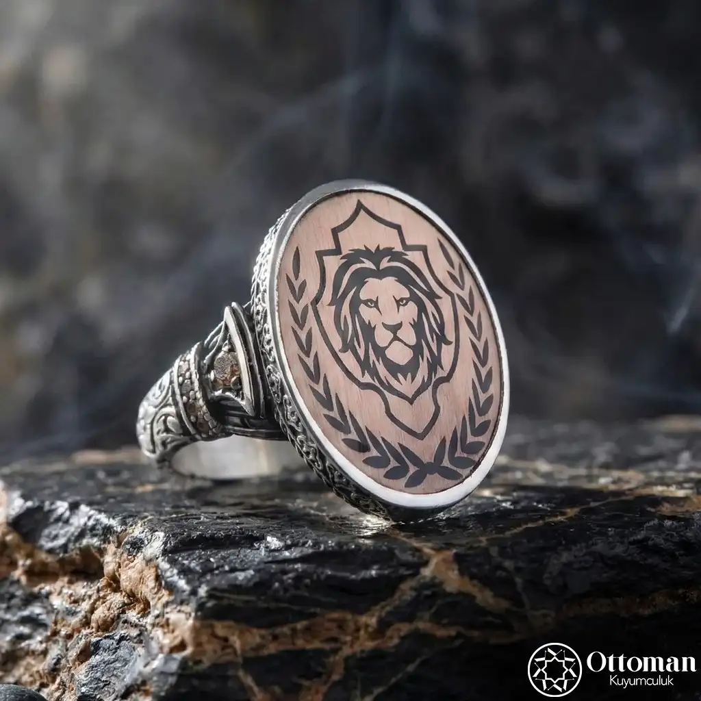 Lion Figured Silver Men's Ring
