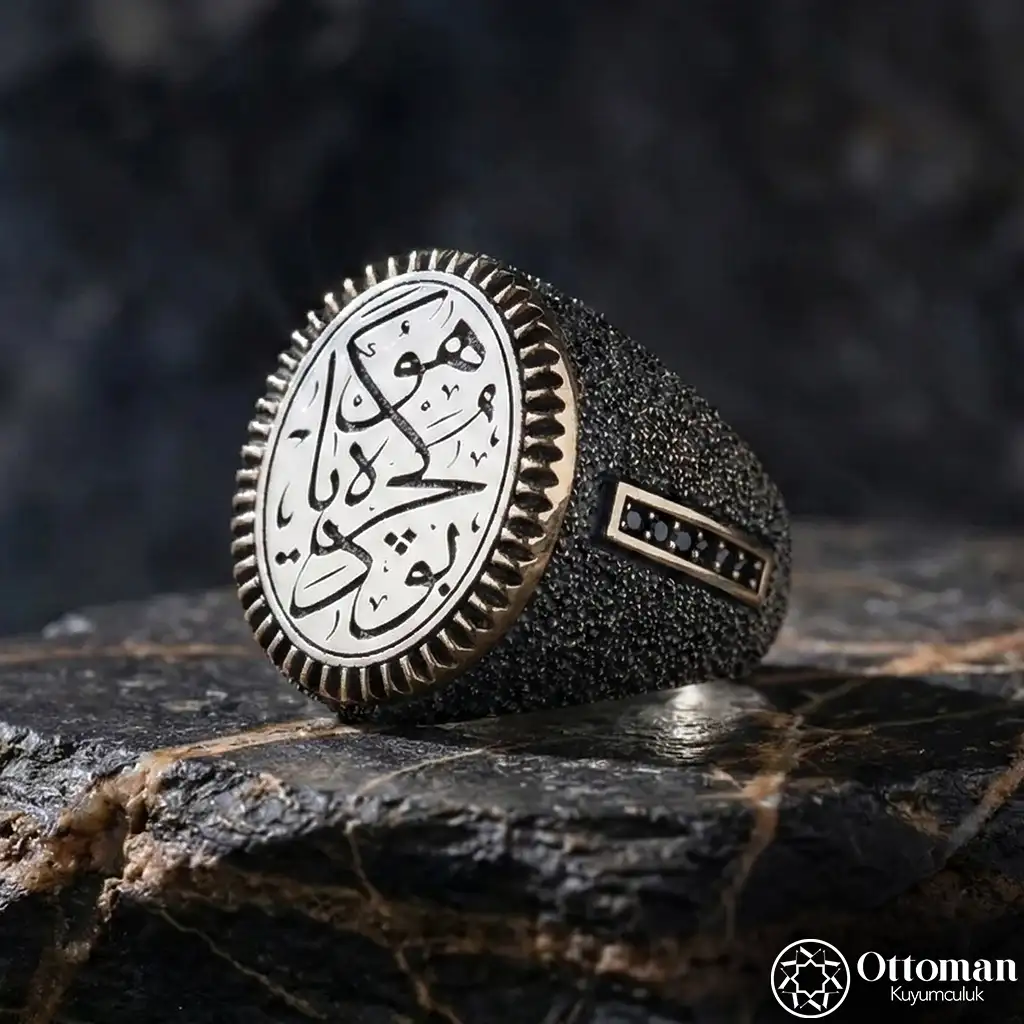 Dokulu Oval Buda Geçer Yahu Engraved Silver Men's Ring