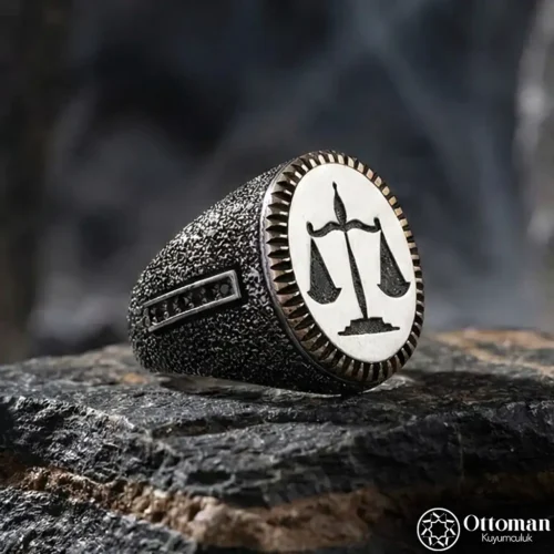 Adalet Terazisi Model Gümüş Erkek Yüzük