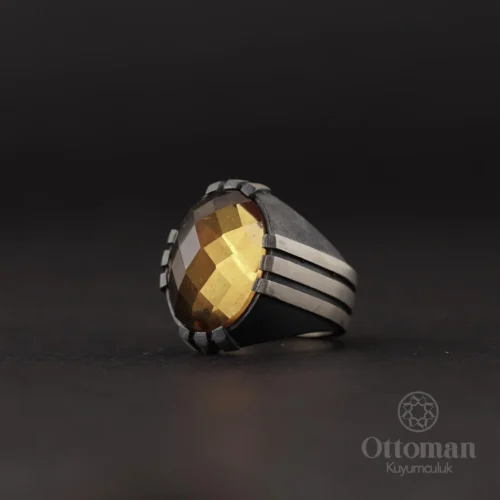 Yedi Renk Değiştiren Zultanit Taşlı Pençe Model Gümüş Erkek Yüzük