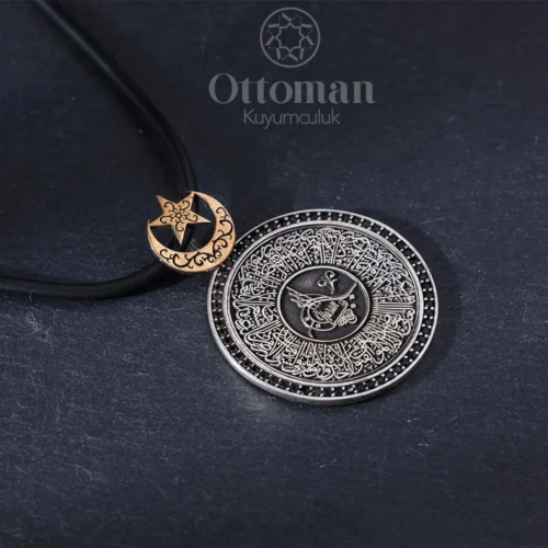 Ayetel Kürsi Tuğralı ve İmzalı Gümüş Erkek Kolye