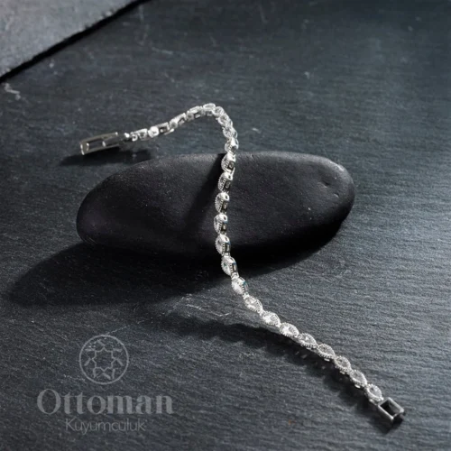 Damla Su Yolu Model Gümüş Kadın Bileklik