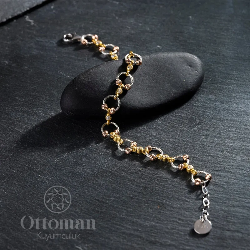 Dorika Halka Model Gümüş Kadın Bileklik