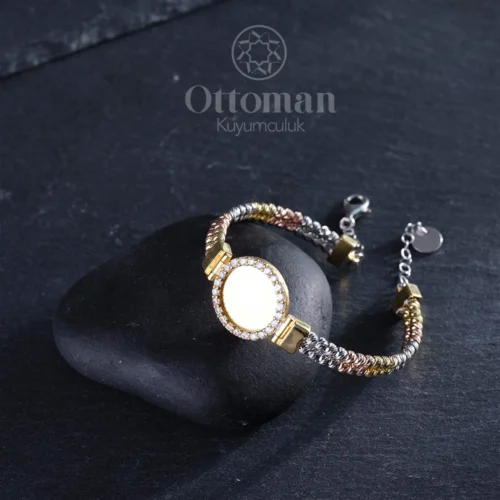 Dorika İsimli Gümüş Kadın Kelepçe Bileklik