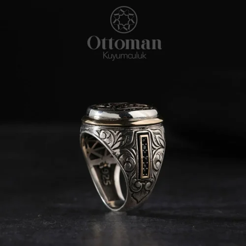 Edep Yahu Yuvarlak Gravürlü Gümüş Erkek Yüzük