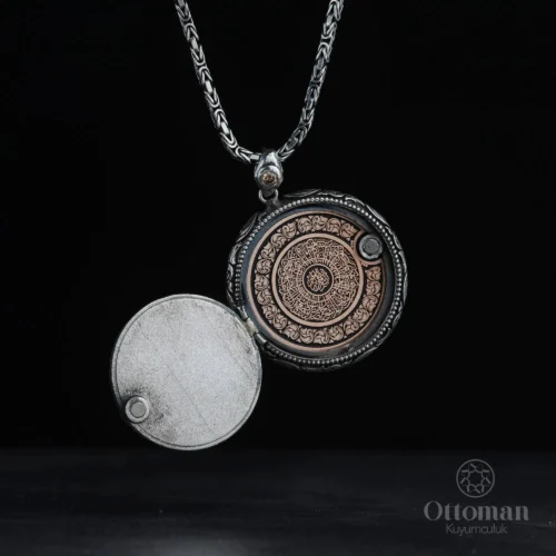 Kapaklı Koruma Dualı Gümüş Madalyon Kolye