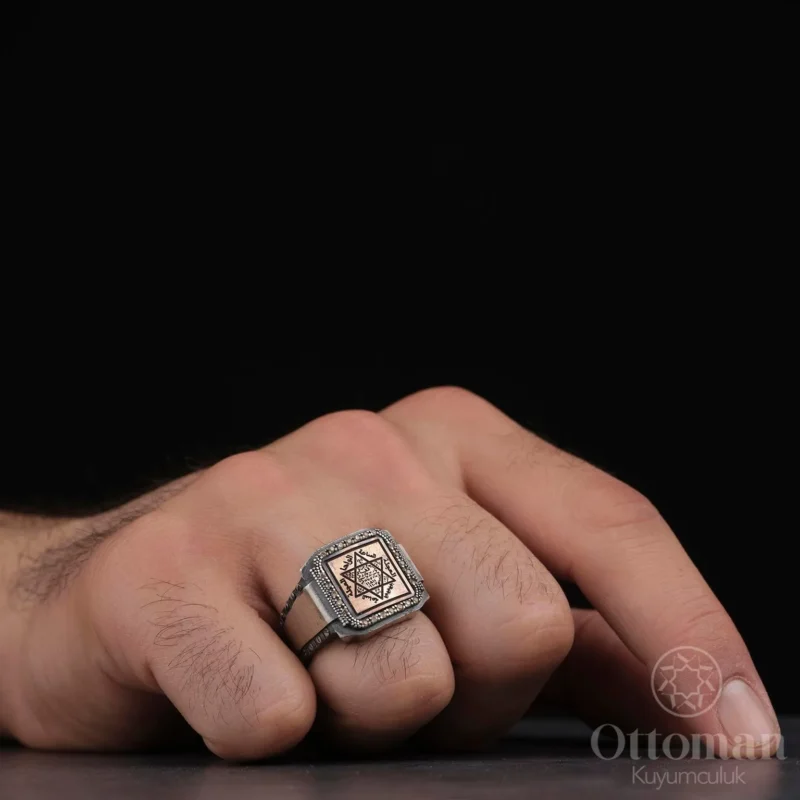 Kare Tasarım Süleyman Mührü Gümüş Yüzük