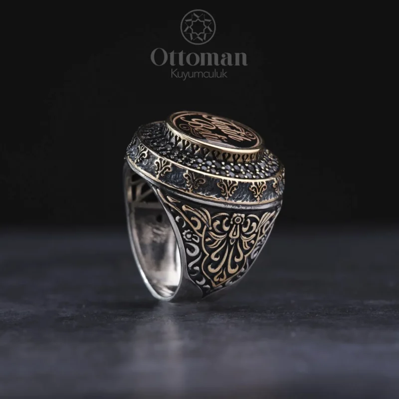 kisiye-ozel-isimli-gumus-erkek-yuzuk-1f74ee Kişiye Özel İsimli Gümüş Erkek Yüzük