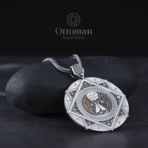 Kum Saati Madalyon Gümüş Erkek Kolye