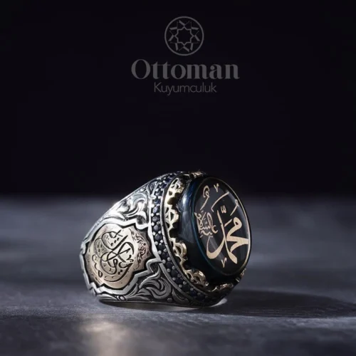 majiskullu-kisi-sevdigiyle-beraberdir-8fd2-f Manisküllü Kişi Sevdiğiyle Beraberdir Yazılı Gümüş Erkek Yüzük