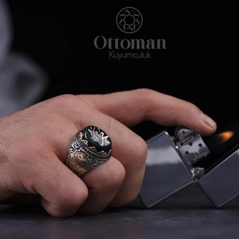 majiskullu-kisi-sevdigiyle-beraberdir-9-efbd Manisküllü Kişi Sevdiğiyle Beraberdir Yazılı Gümüş Erkek Yüzük