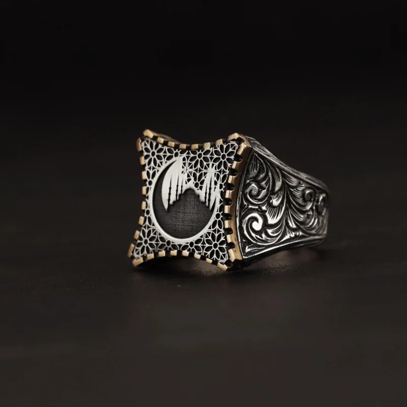 Gravür Desenli Camii Model Gümüş Erkek Yüzük