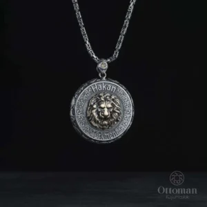 ozel-tasarim-isimli-aslan-figurlu-mada-4-9741 İsimli Aslan Figürlü Gümüş Madalyon Kolye