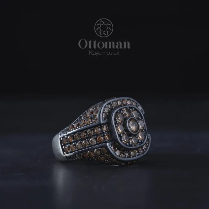 Özel Tasarım Pırlanta Taşlı Gümüş Erkek Yüzük