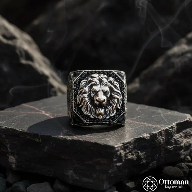 Aslan Figürlü Gümüş Erkek Yüzük