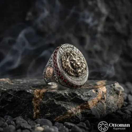 Kişiye Özel İsimli Aslan Figürlü Gümüş Erkek Yüzük