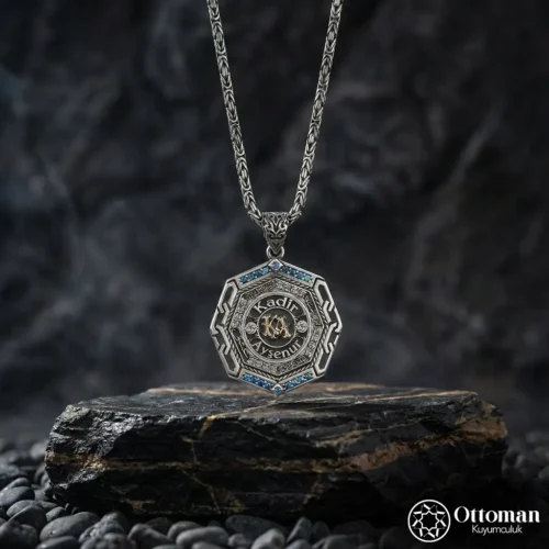 Kişiye Özel İsimli Harfli Gurmet Gümüş Madalyon Kolye