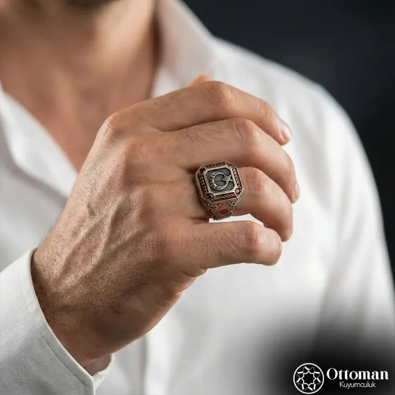 Kişiye Özel Ay Yıldız ve İsimli Gümüş Erkek Yüzük