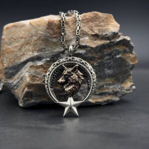 Ayyıldız Kurt Madalyon Kolye