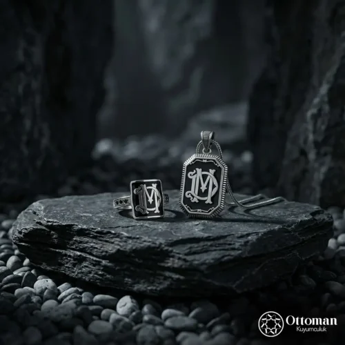 Harf Tasarımlı Gümüş Kolye Yüzük Set