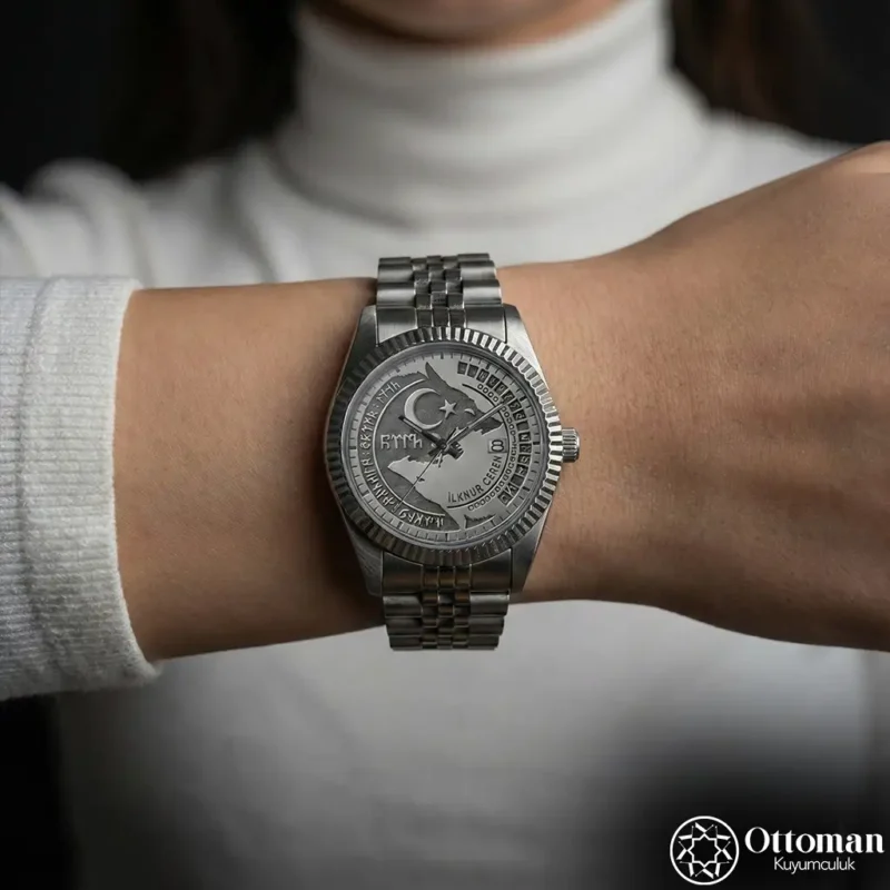 Bozkurt Gümüş Kadranlı Kadın Kol Saati