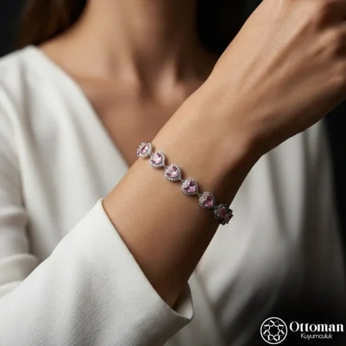 Pembe Taşlı Klasik Sıra Gümüş Kadın Bileklik