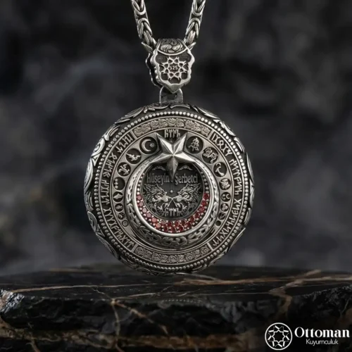 İsimli Ay Yıldızlı Gümüş Madalyon Kolye