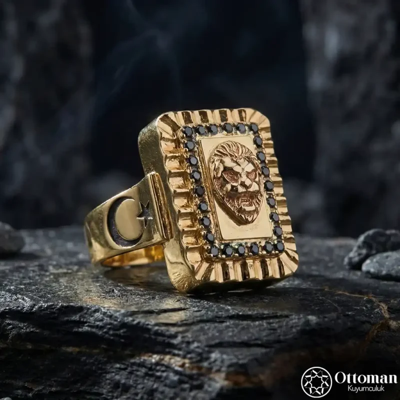 Aslan Figürlü Gold Kaplama Gümüş Yüzük