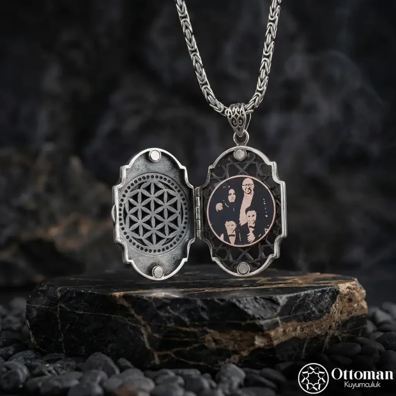 Harfli Fotoğraflı Gümüş Kolye