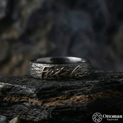 Ağaç Kabuğu Desenli İsimli Gümüş Yüzük