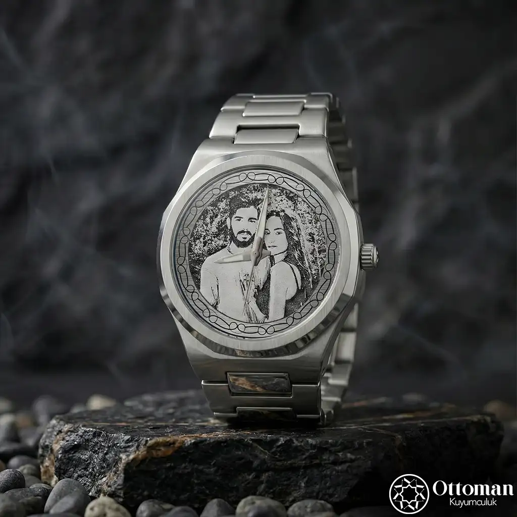 Photo Silver Dial Men's Wristwatch