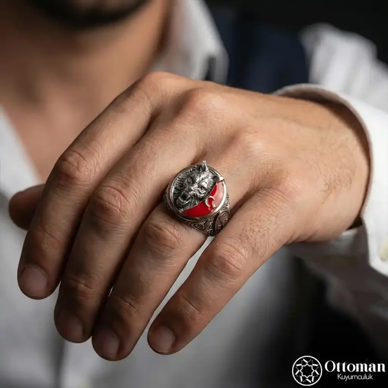 Ay Yıldızlı Bozkurt Gümüş Erkek Yüzük