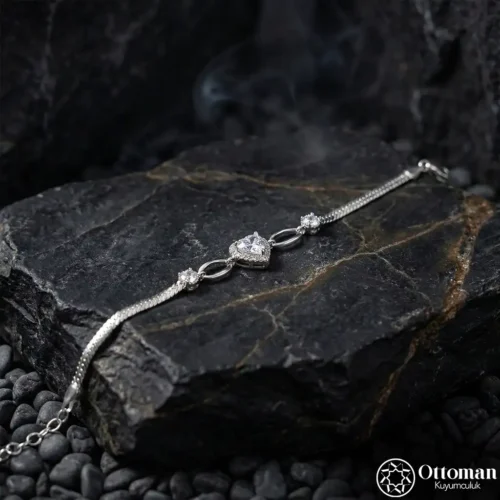 2 Beyaz Kalp Taşlı Klasik Gümüş Kadın Bileklik