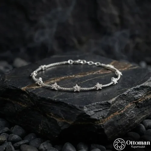 3 Yıldız Detaylı Zarif Gümüş Kadın Bileklik