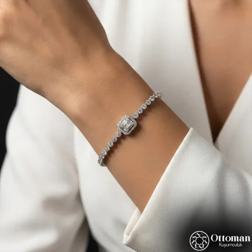Baget Taşlı Klasik Gümüş Kadın Bileklik