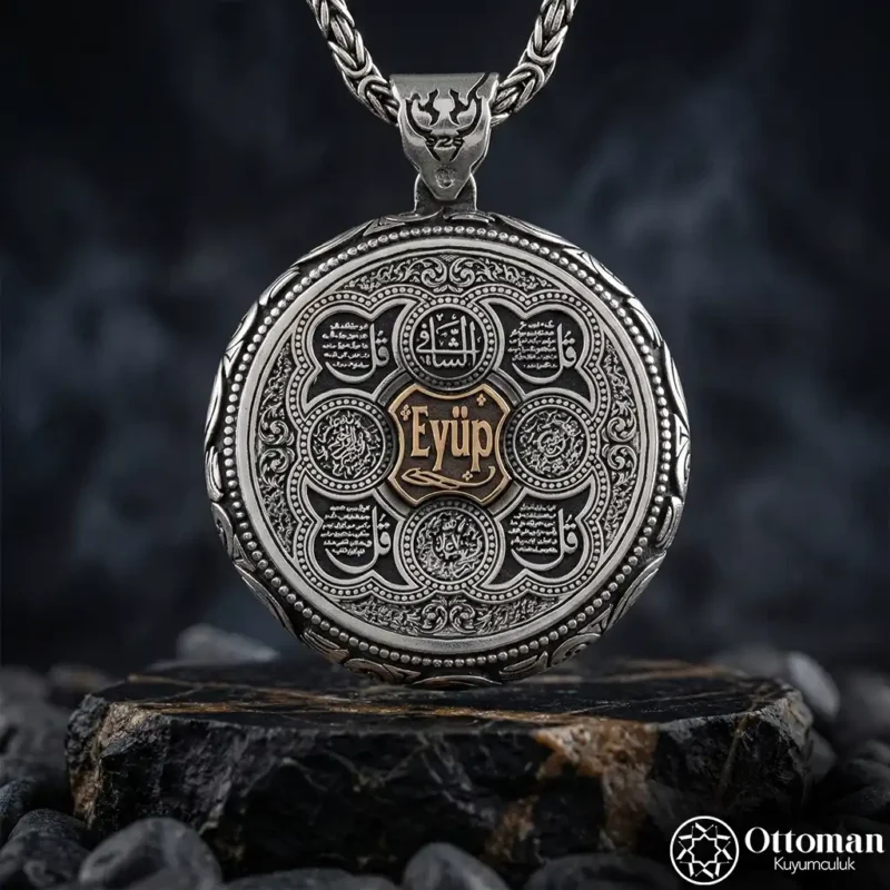 Ay Yıldızlı İsimli Kapaklı Gümüş Madalyon Kolye