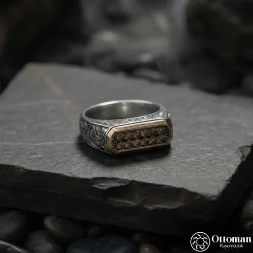 3 Mikro Taşlı Zarif Gümüş Yüzük