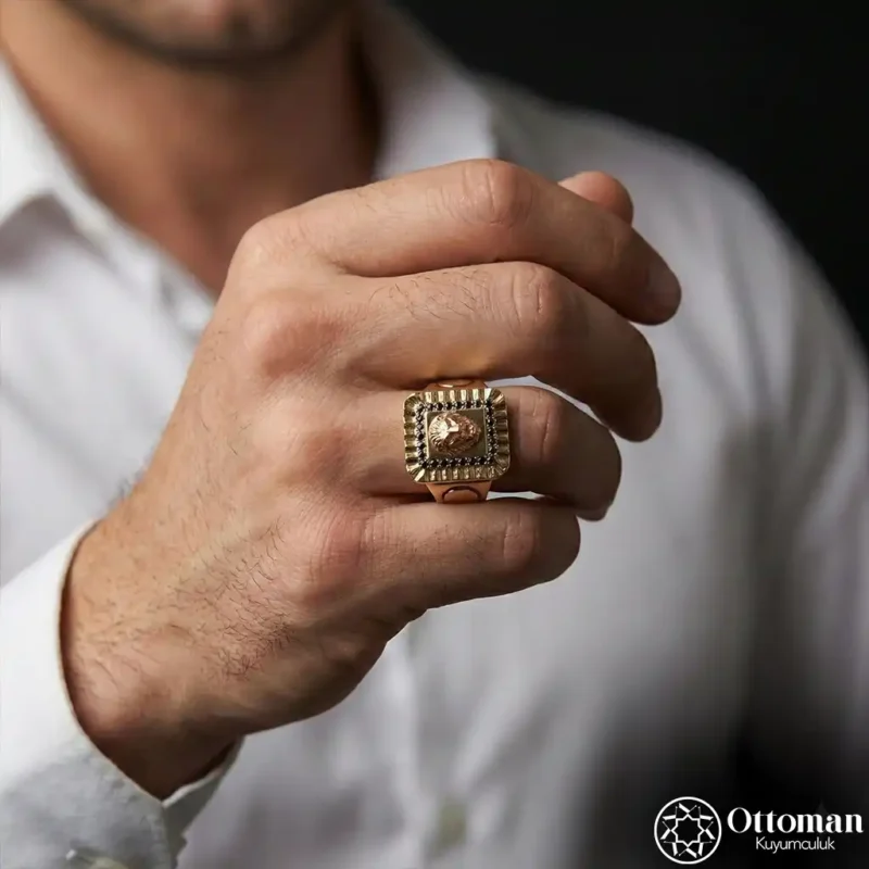 Aslan Figürlü Gold Kaplama Gümüş Yüzük
