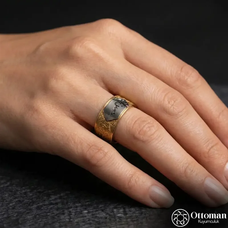 Gravür Desenli İsimli Gümüş Kadın Alyans