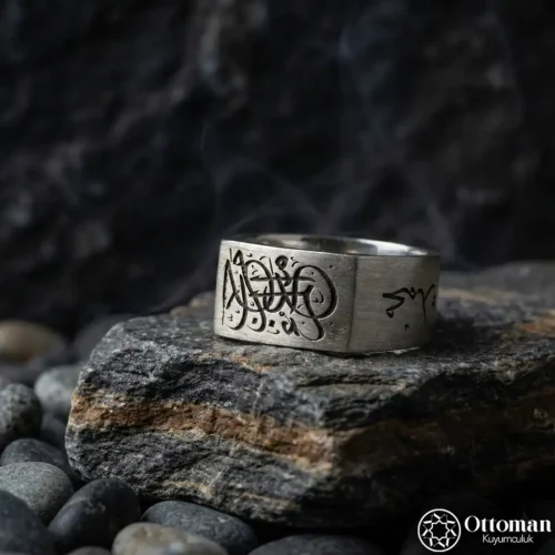 Kişi Sevdiğiyle Beraberdir Yazılı Gümüş Erkek Alyans