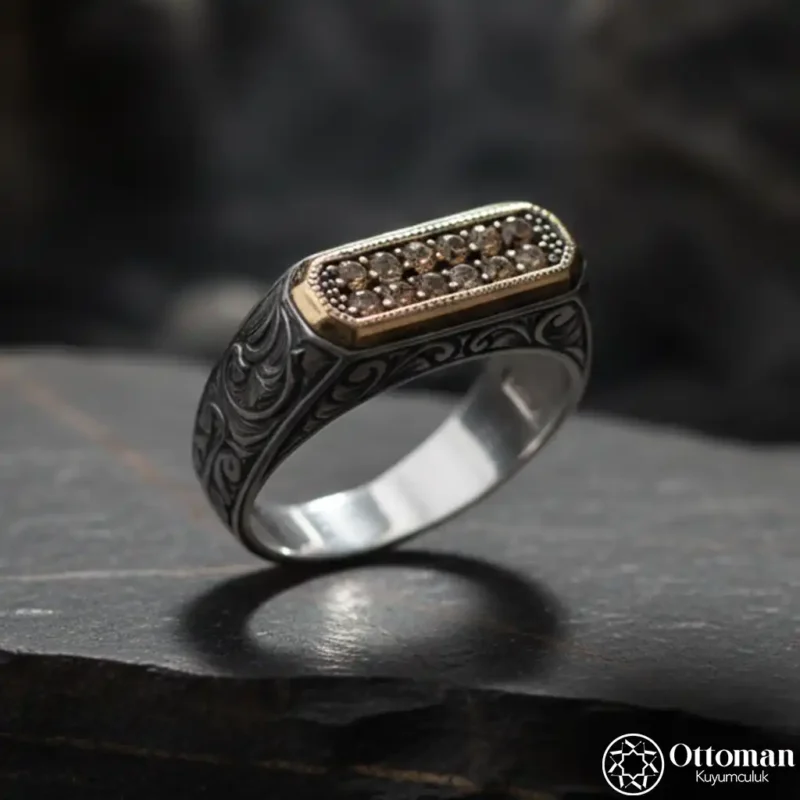 4 Mikro Taşlı Zarif Gümüş Yüzük