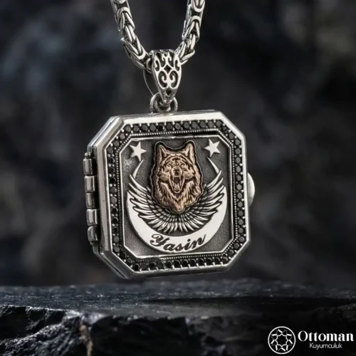 İsimli Ay Yıldızlı Kapaklı Kare Gümüş Madalyon Kolye