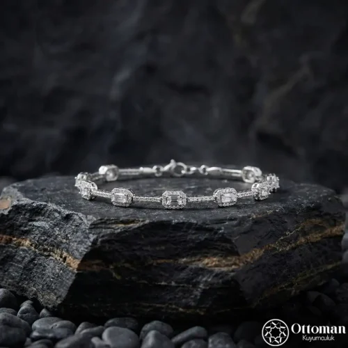 4 Baget Taşlı Zarif Gümüş Kadın Bileklik