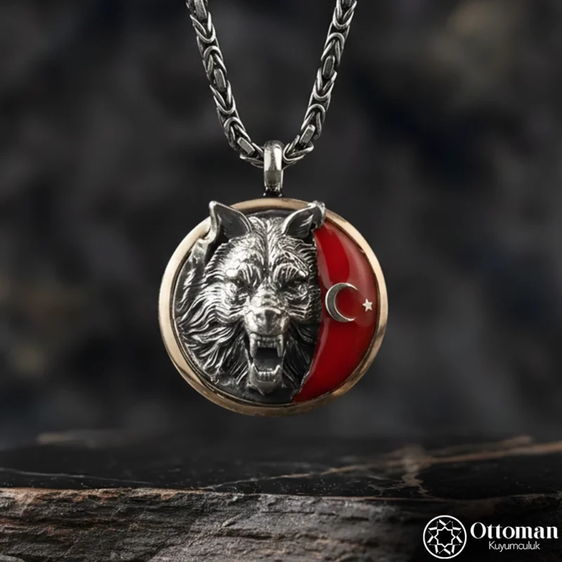 Ay Yıldızlı Bozkurt Gümüş Erkek Kolye