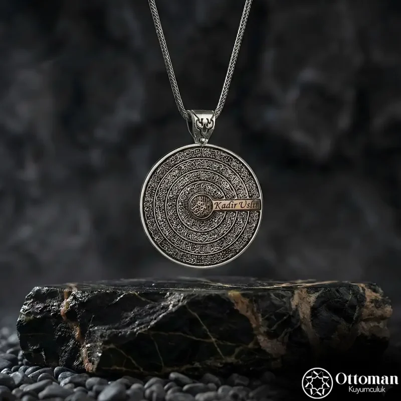 Ayetel Kürsi Yazılı İsimli Gümüş Kolye