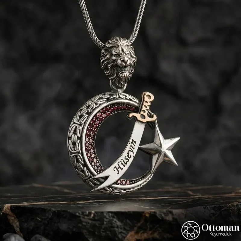 Ay Yıldızlı Kılıçlı Gümüş Kolye