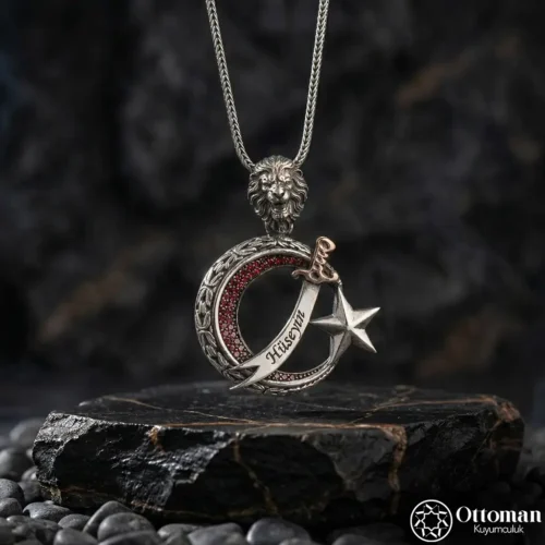 Ay Yıldızlı Kılıçlı Gümüş Kolye