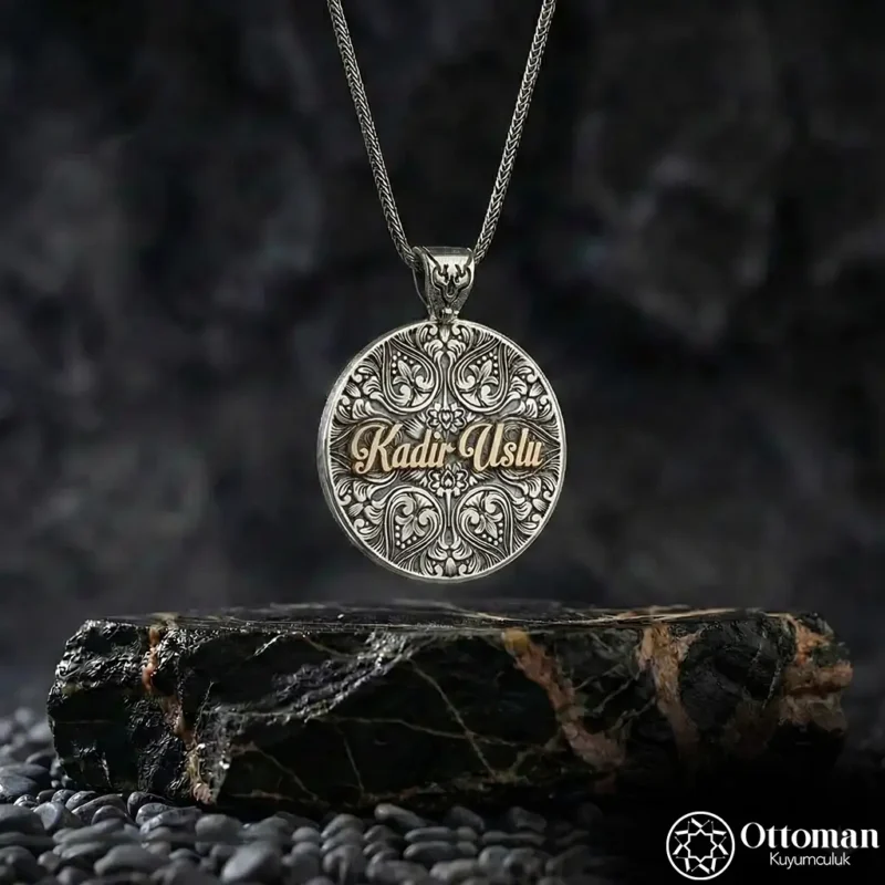 Ayetel Kürsi Yazılı İsimli Gümüş Kolye